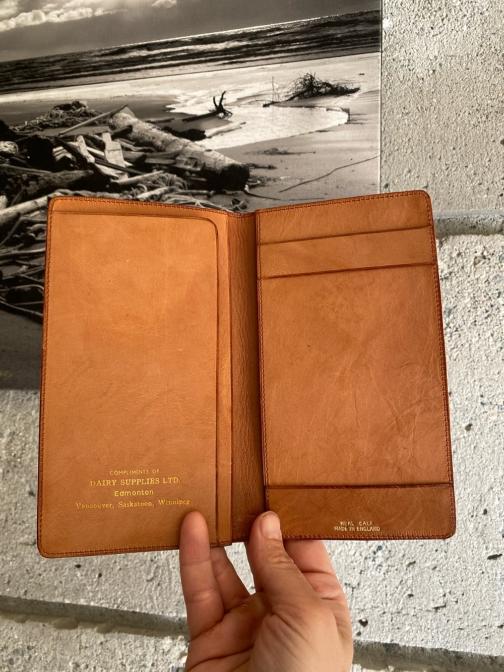 Vtg Calf Leather Bi Fold - Picture 2 of 6